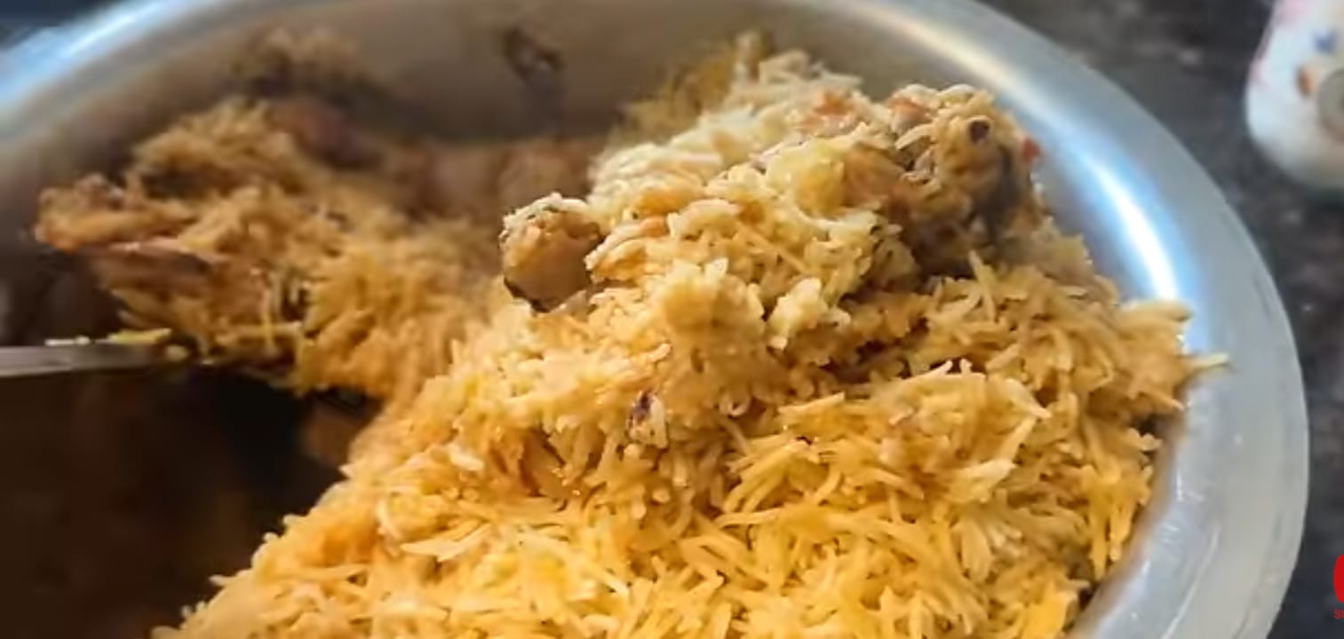 Restaurant style Chicken Biryani close-up